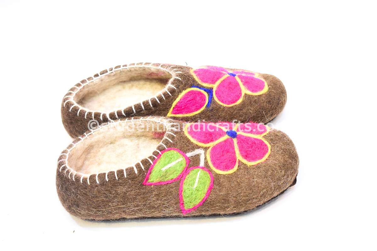 Felt Flower Needling Slippers
