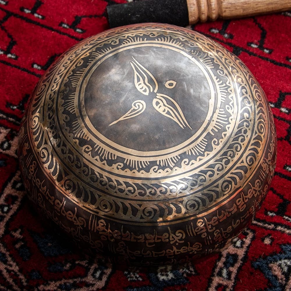 Tibetan antique singing bowl - 3